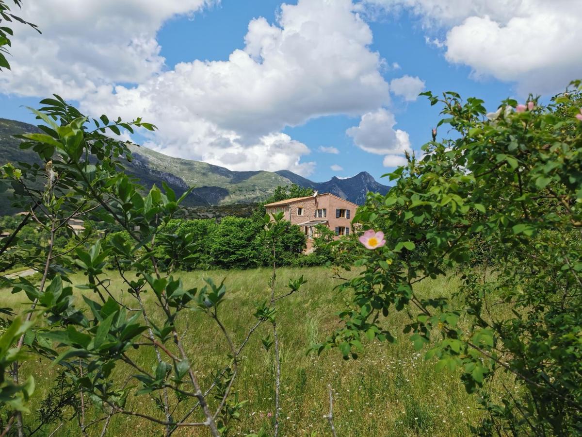 La Peyregoune, logement en pleine nature Blieux Extérieur photo