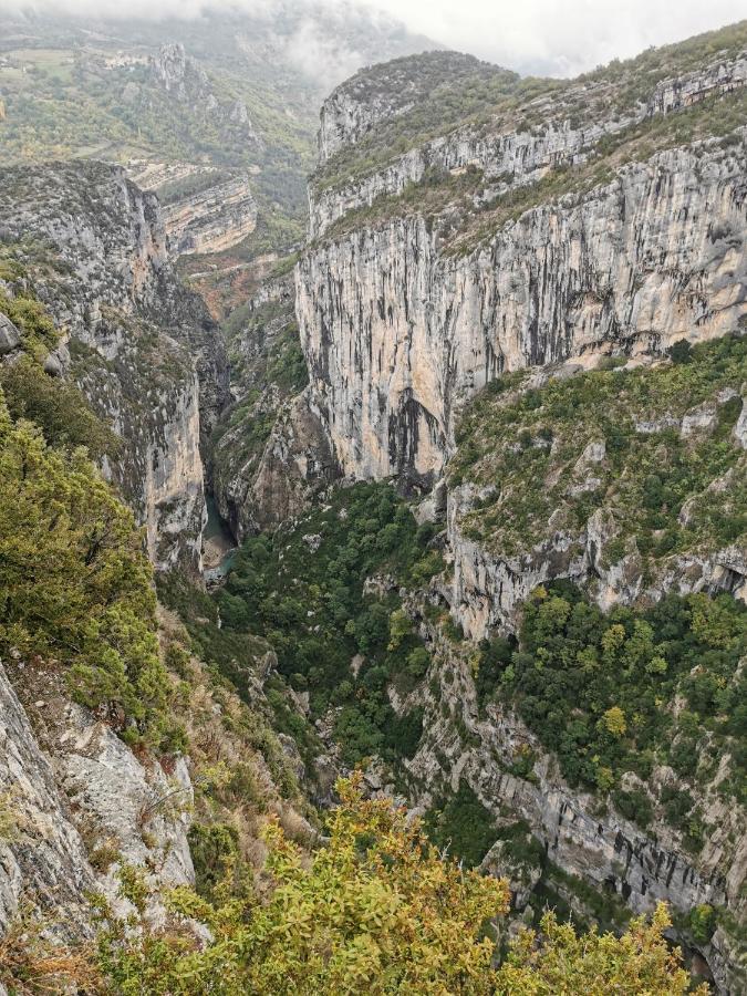 La Peyregoune, logement en pleine nature Blieux Extérieur photo