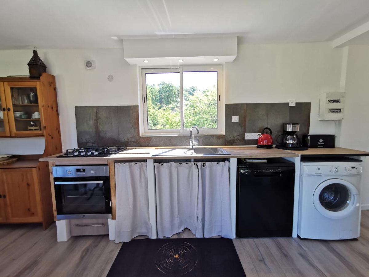 La Peyregoune, logement en pleine nature Blieux Extérieur photo